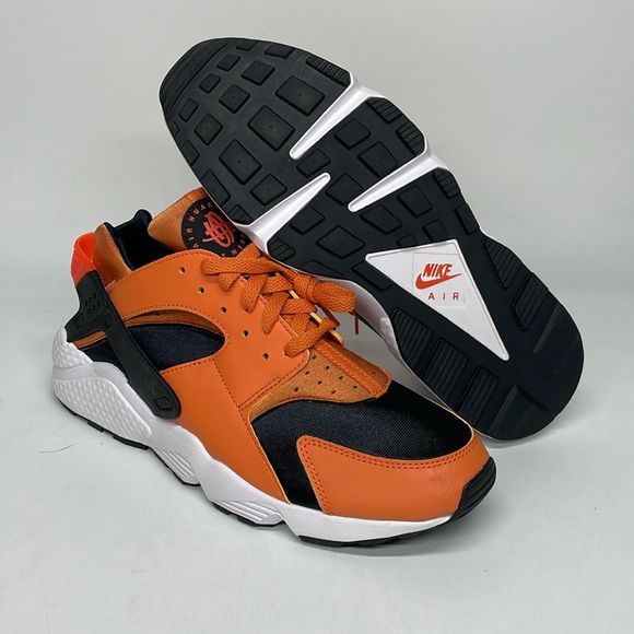 Nike Air Huarache "Hot Curry" Orange Black White DO6694-800 Mens marked - Picture 1 of 6